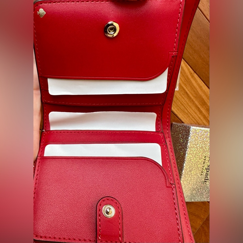 Kate Spade Saffiano Leather White Wallet with Pink/Red Gift Design with Box - Picture 13 of 14
